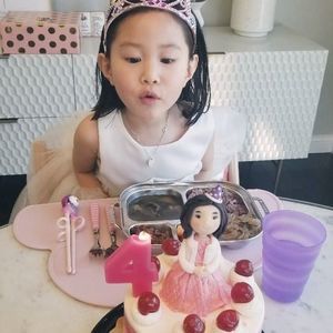 Meet your Posher, Wooyoung dan